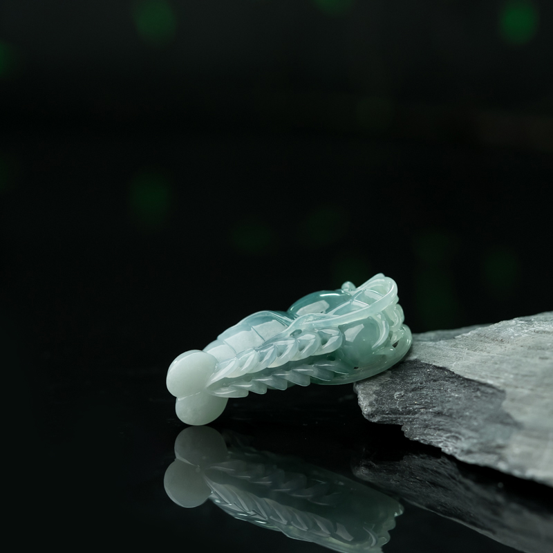 缅甸天然飘花翡翠弯弯顺手把件-红掌柜