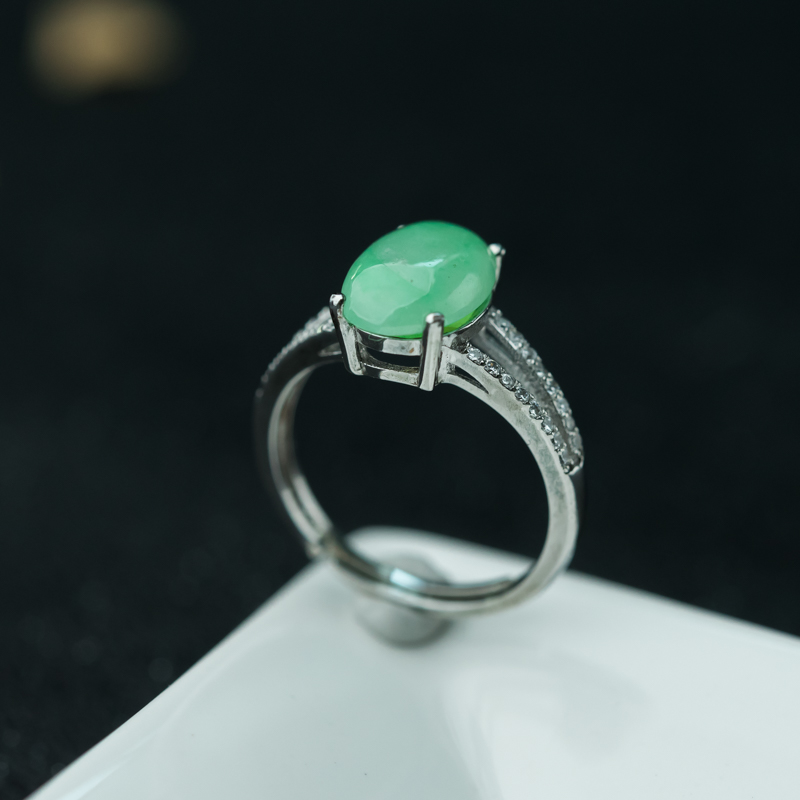 银镶缅甸天然糯种翡翠戒指-红掌柜