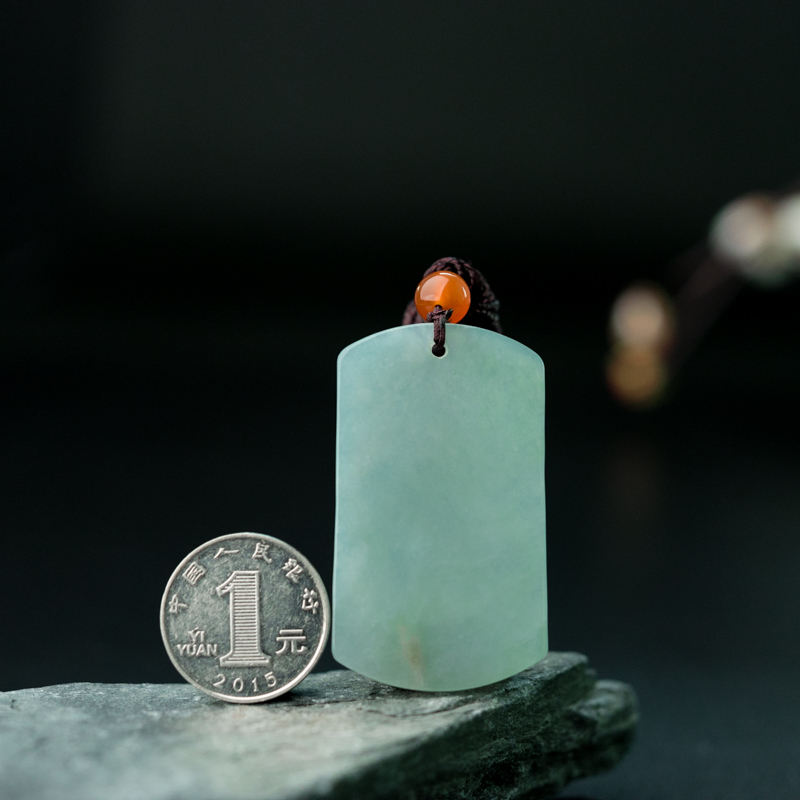 糯冰种翡翠无事牌吊坠-红掌柜
