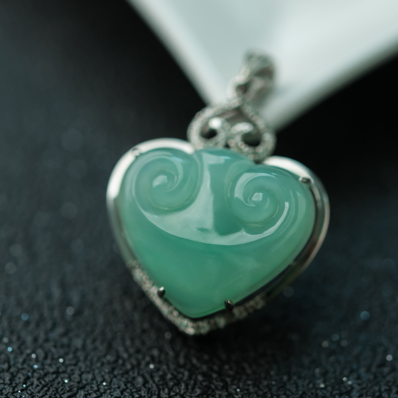 缅甸天然糯种淡晴水翡翠吊坠-红掌柜