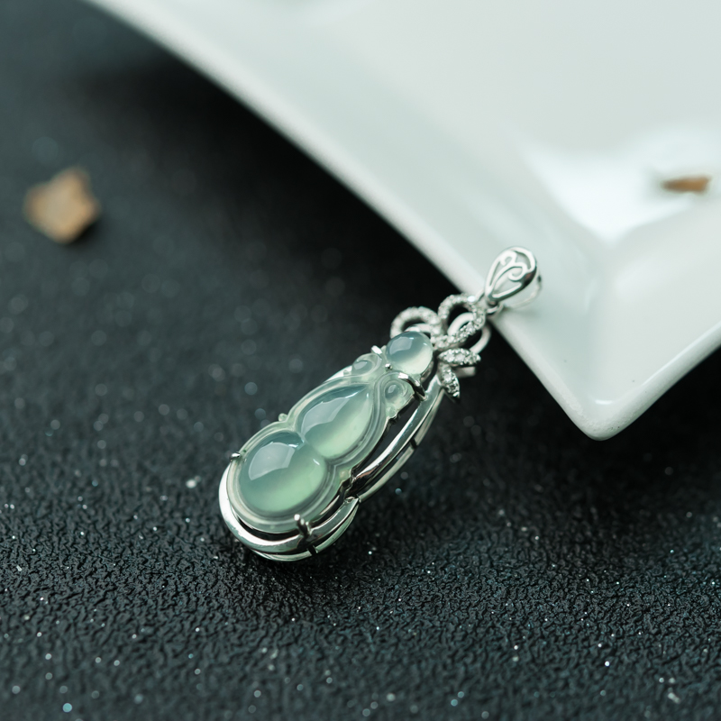 冰种淡晴水翡翠福禄双全吊坠-红掌柜