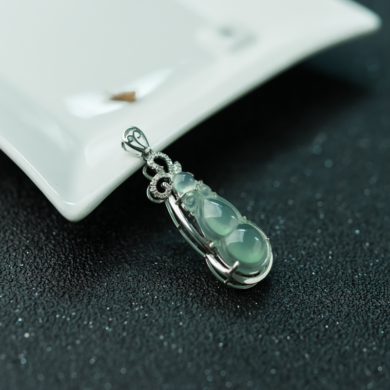 天然淡晴水翡翠福禄双全吊坠-红掌柜