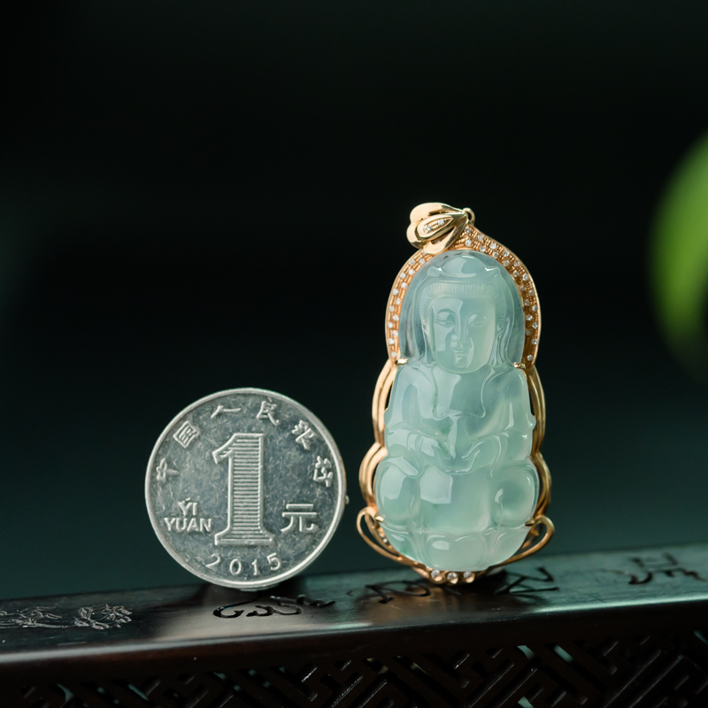 糯冰种飘花翡翠吊坠-红掌柜