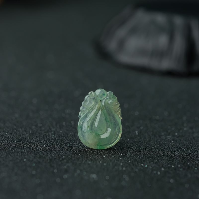 缅甸天然飘翠翡翠吉祥如意吊坠-红掌柜