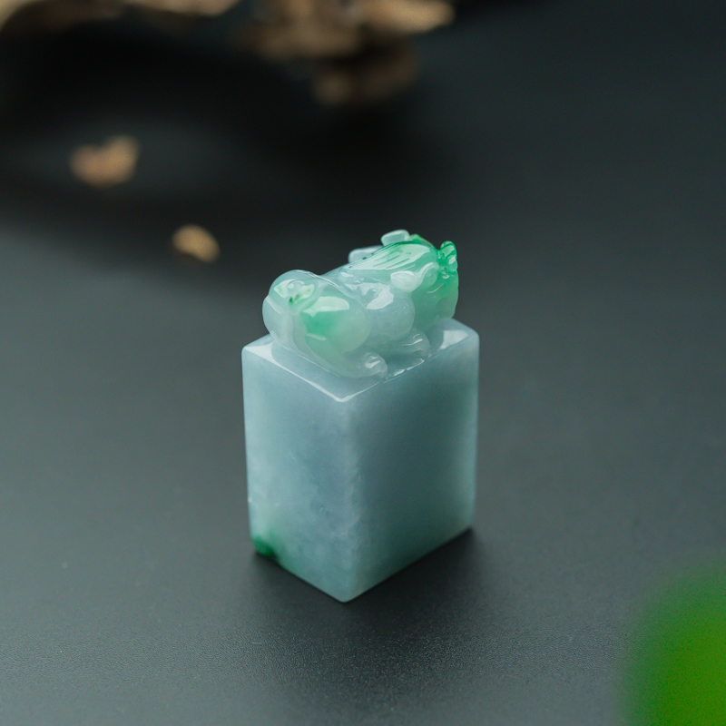 缅甸糯种飘翠翡翠貔貅印章-红掌柜