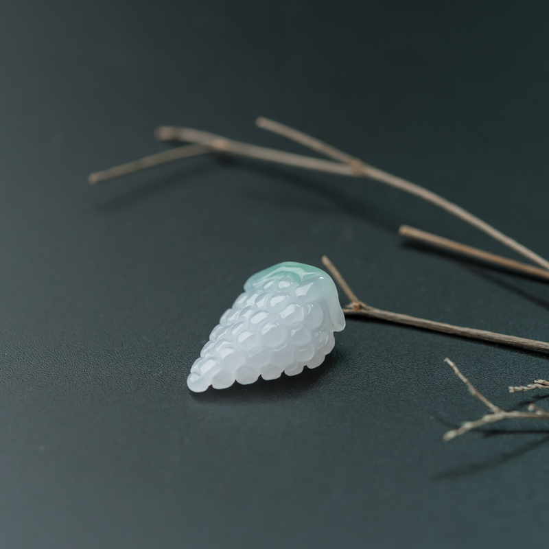 天然糯冰种春带彩翡翠多子多福吊坠-红掌柜