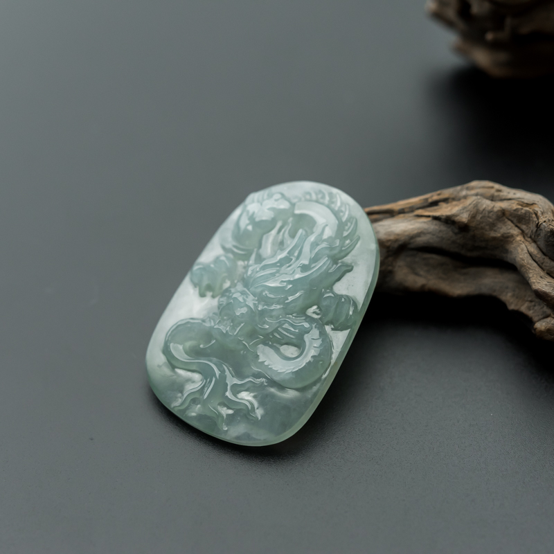 天然糯冰种淡晴水翡翠辰龙吊坠-红掌柜