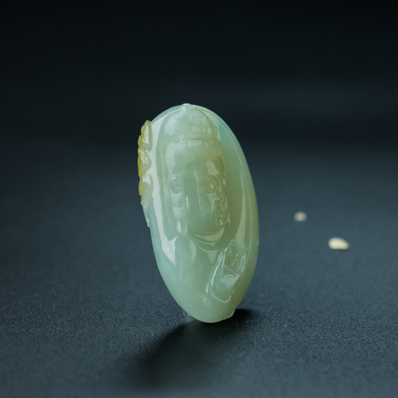 缅甸糯冰种俏色翡翠观音吊坠-红掌柜