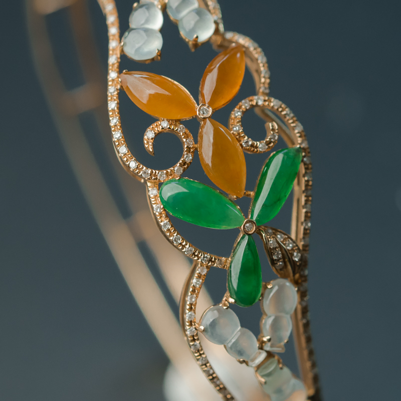 缅甸天然糯冰种翡翠手镯-红掌柜