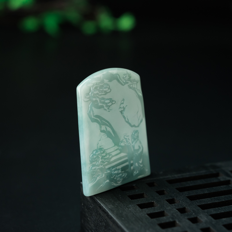 缅甸糯种浅绿翡翠登高望远吊坠-红掌柜