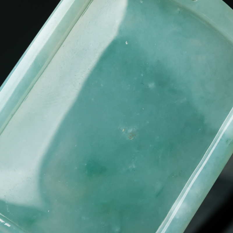 缅甸天然糯种浅绿翡翠吊坠-红掌柜