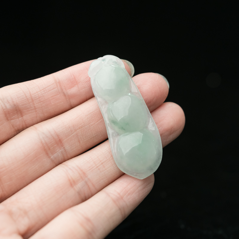 缅甸飘翠翡翠福豆吊坠-红掌柜