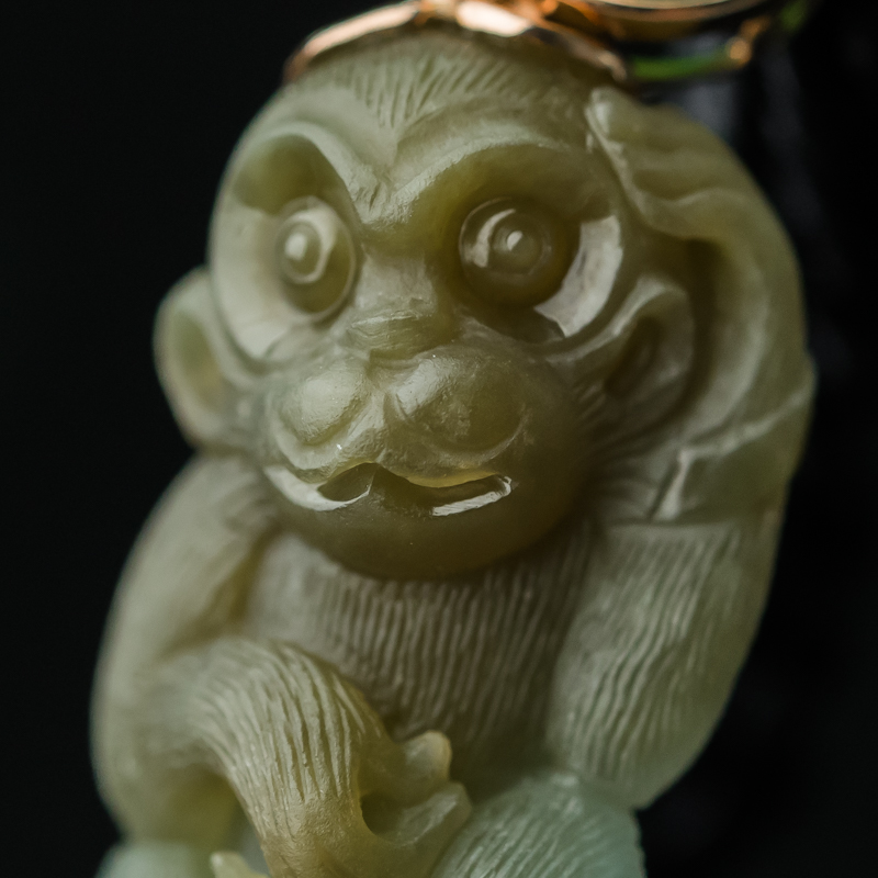 缅甸天然糯种翡翠金猴进宝吊坠-红掌柜