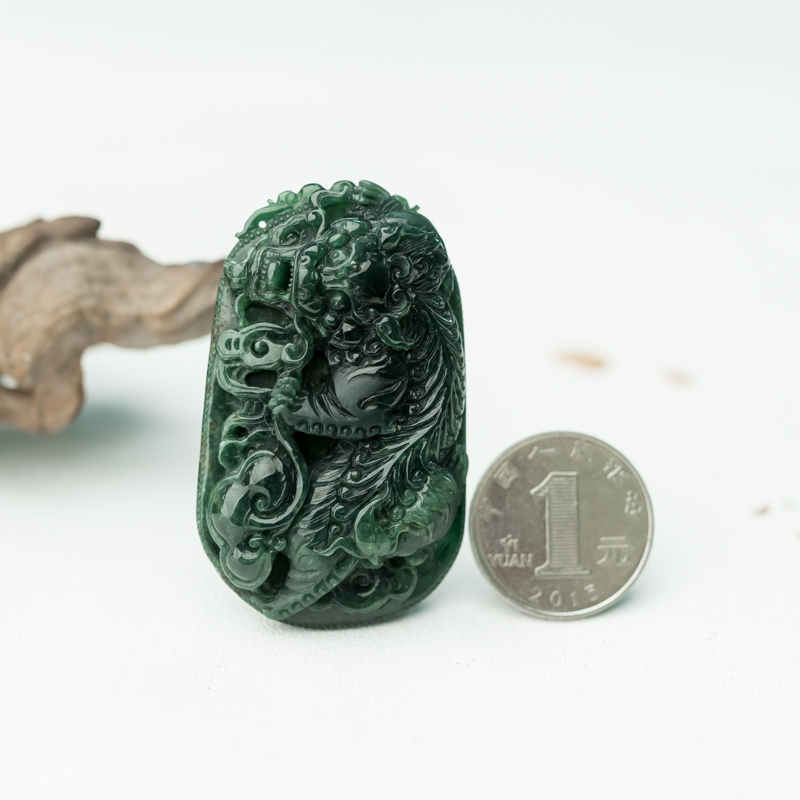 糯冰种深绿翡翠吊坠-红掌柜