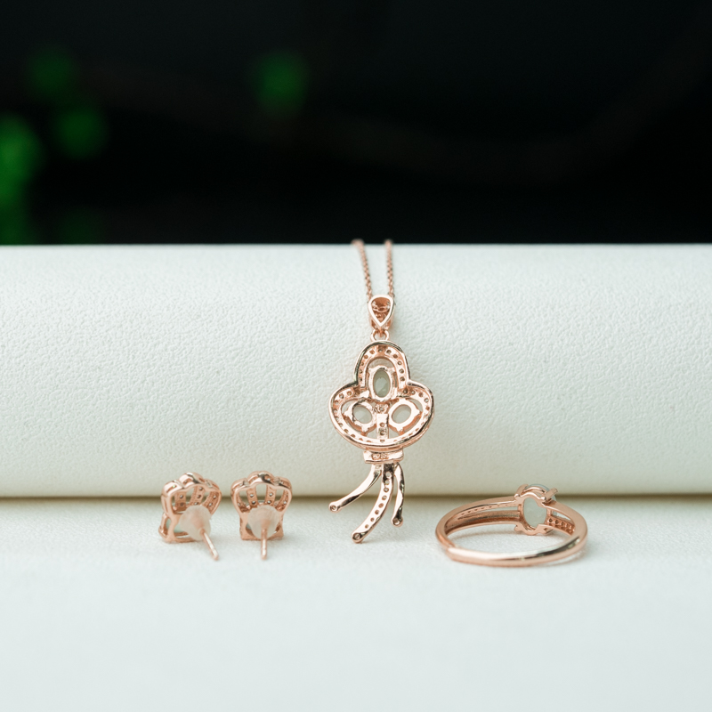 缅甸天然糯冰种翡翠三件套-红掌柜