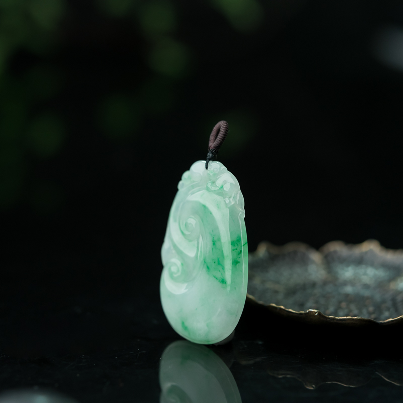 天然糯种飘翠翡翠如意吊坠-红掌柜