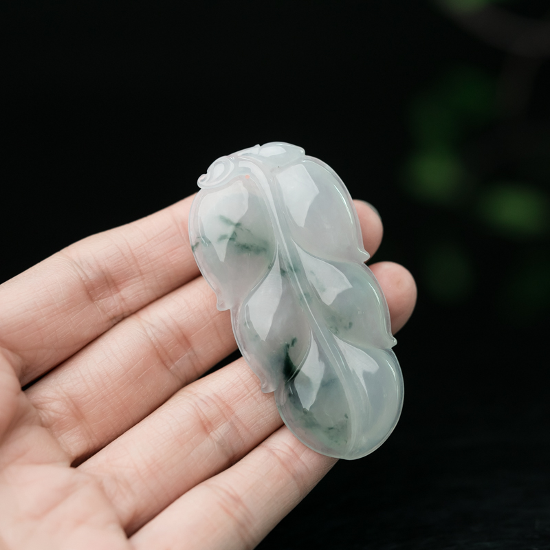 天然翡翠大业有成吊坠-红掌柜