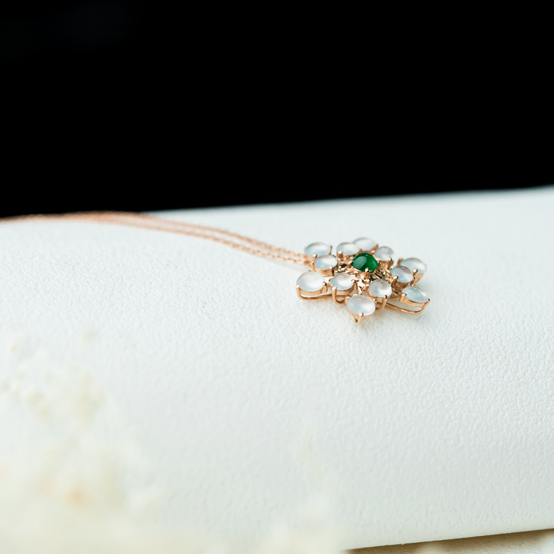 18K翡翠雪花吊坠-红掌柜