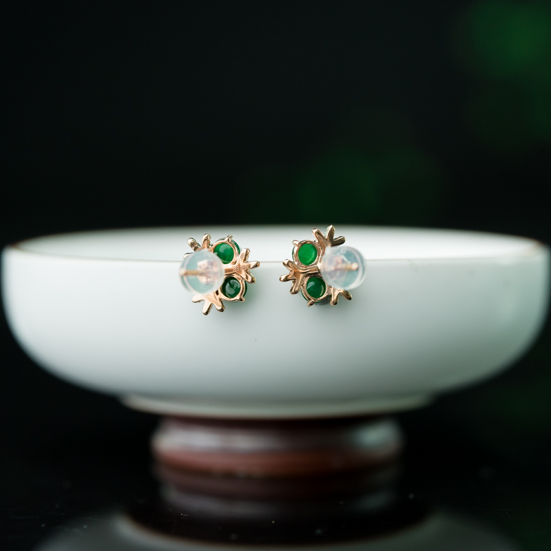 翠绿翡翠耳钉-红掌柜