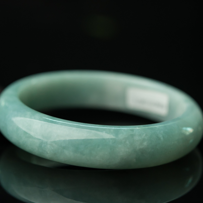 豆绿翡翠平安镯-红掌柜