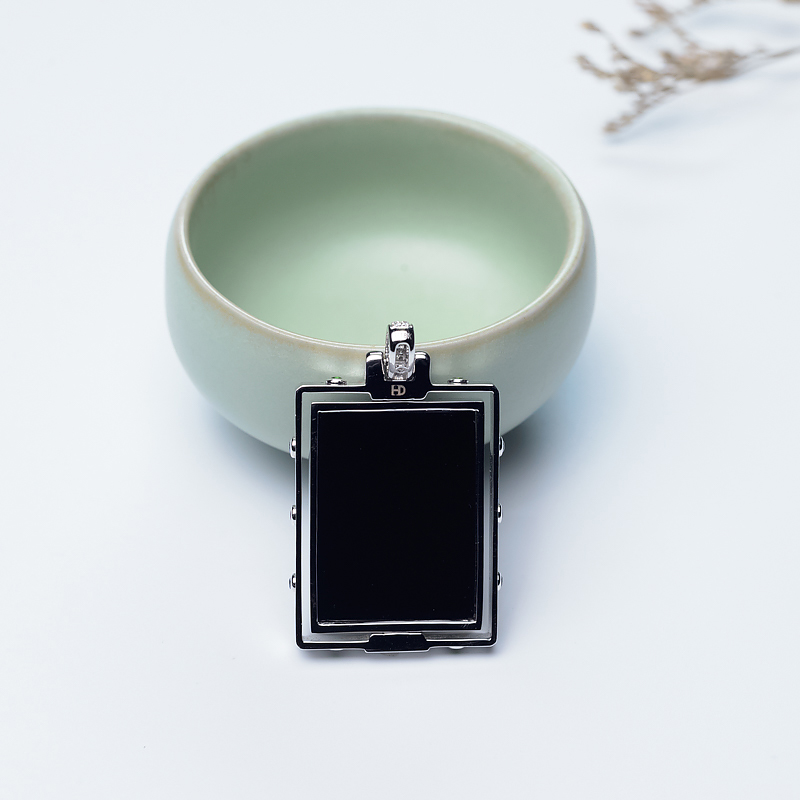 墨翠无事牌吊坠-红掌柜