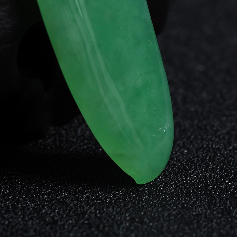 18k白金扣缅甸冰糯种阳绿翡翠吊坠-红掌柜