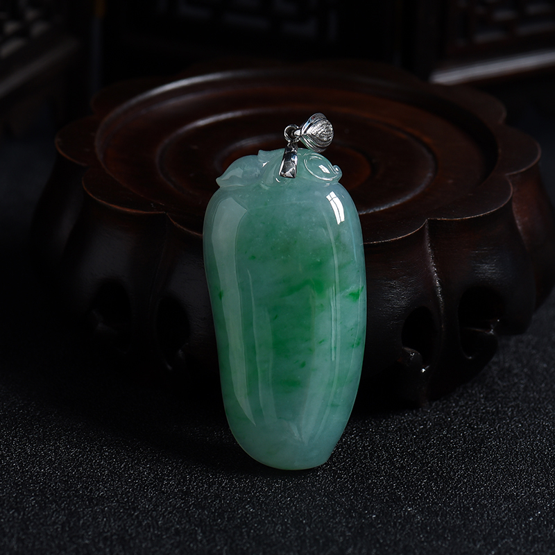 18k白金扣冰糯种翠绿飘花翡翠福瓜吊坠-红掌柜