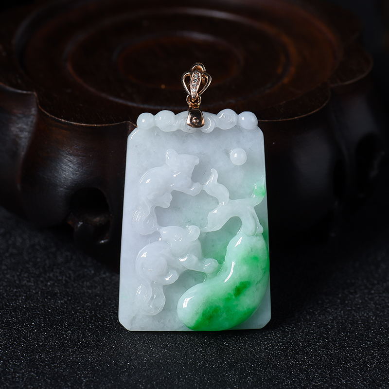 糯种翡翠白底青玉鼠送官-红掌柜