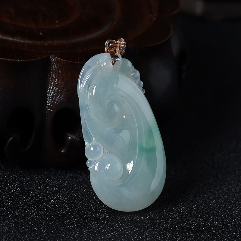 翡翠如意吊坠-红掌柜