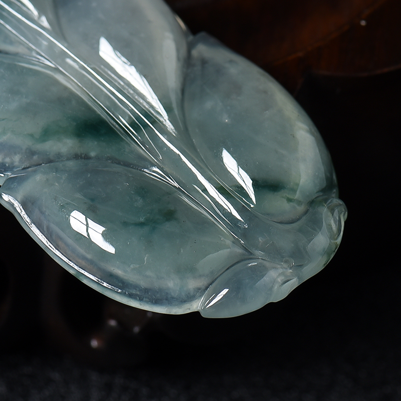 翡翠叶子吊坠-红掌柜