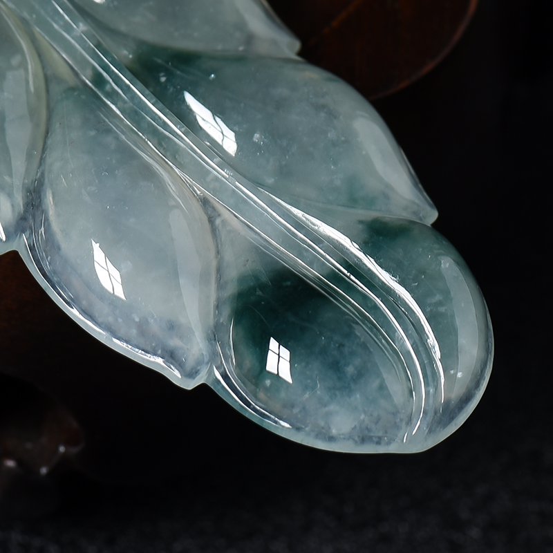 冰糯种翡翠-红掌柜