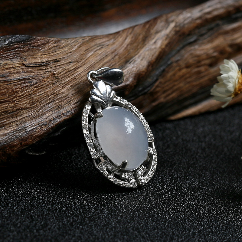 银镶糯种翡翠蛋面-红掌柜