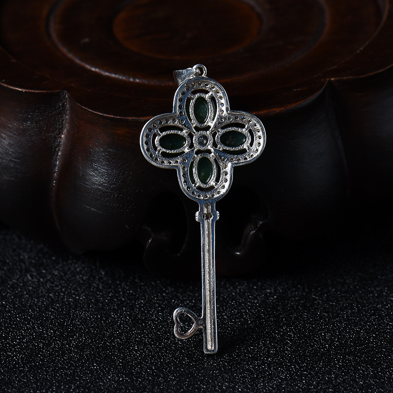 银镶糯冰种翡翠钥匙吊坠-红掌柜