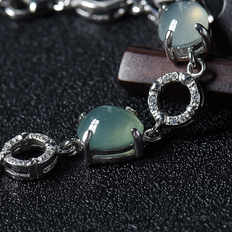 银镶糯冰种晴水翡翠-红掌柜