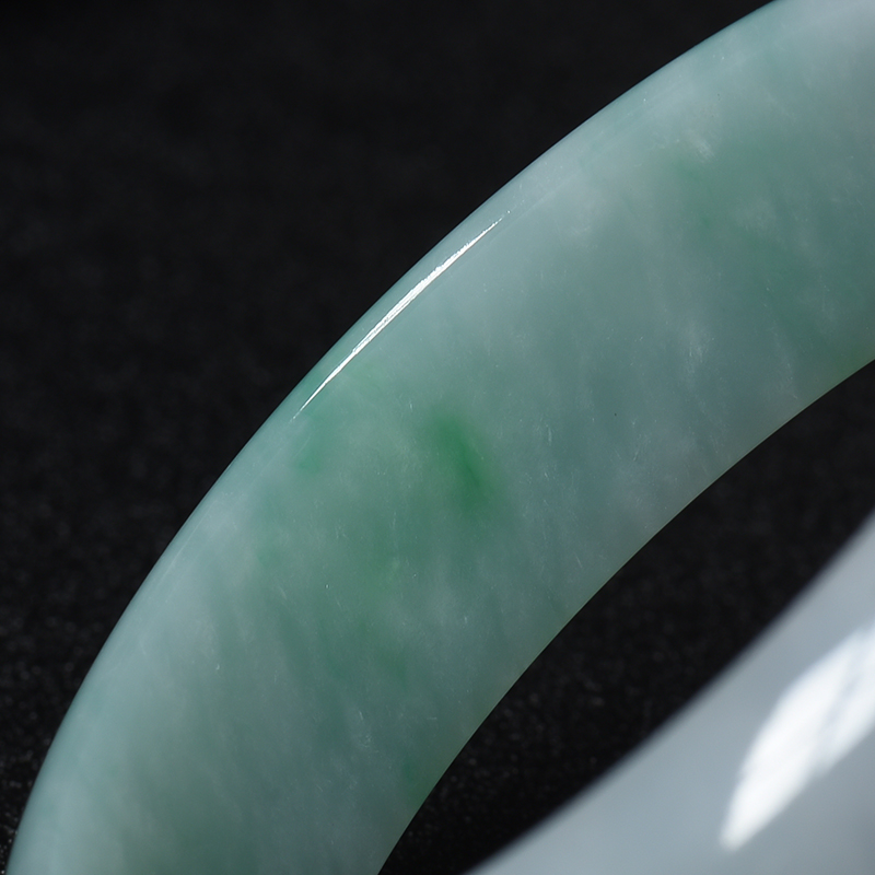 带翠翡翠手镯-红掌柜