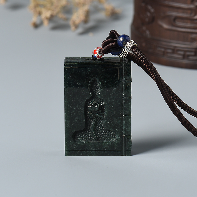 豆种墨翠佛经挂件-红掌柜