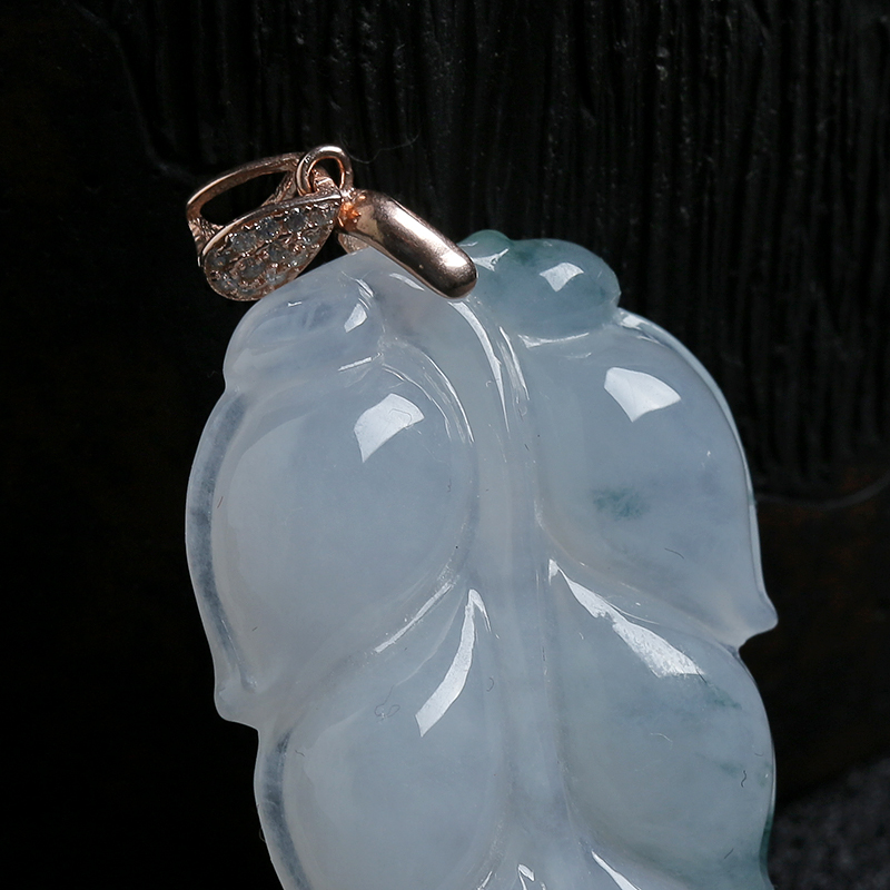 缅甸天然冰糯种飘花翡翠挂件-红掌柜