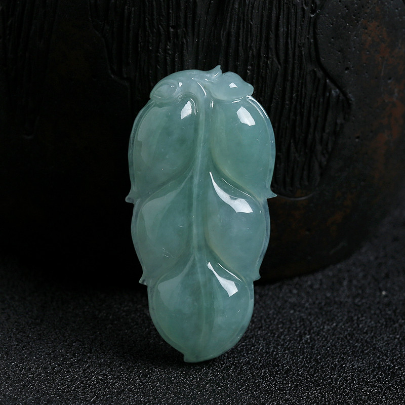 缅甸A货天然冰糯种浅绿翡翠叶子挂件 - 红掌柜