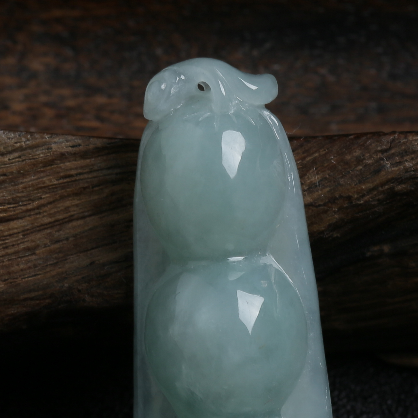 缅甸A货天然糯种浅绿翡翠挂件 - 红掌柜