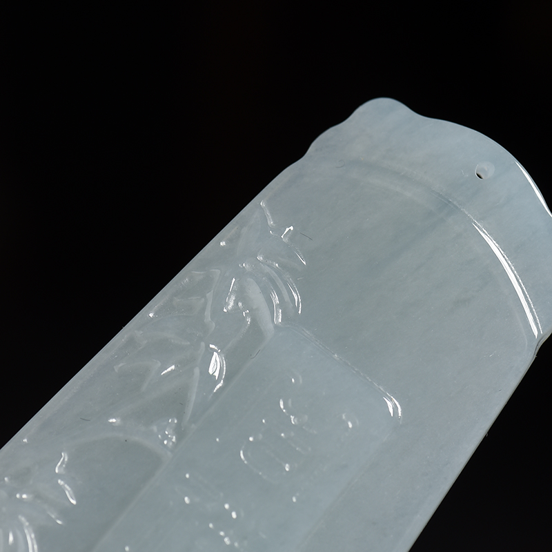 天然翡翠吉祥吊坠-红掌柜