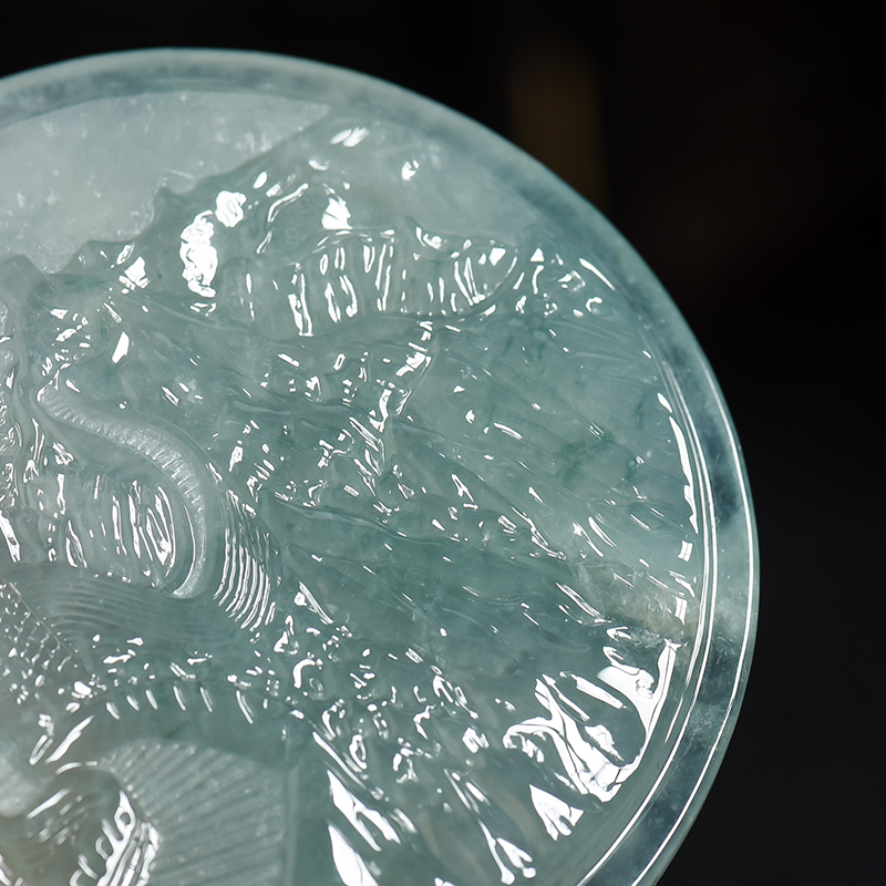 冰种浅绿翡翠吊坠-红掌柜