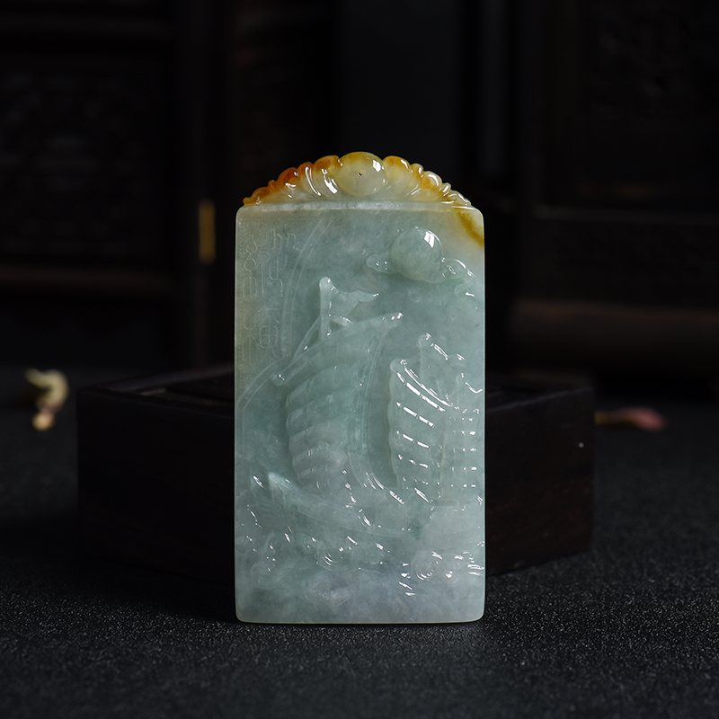 糯种浅绿翡翠一帆风顺吊牌-红掌柜