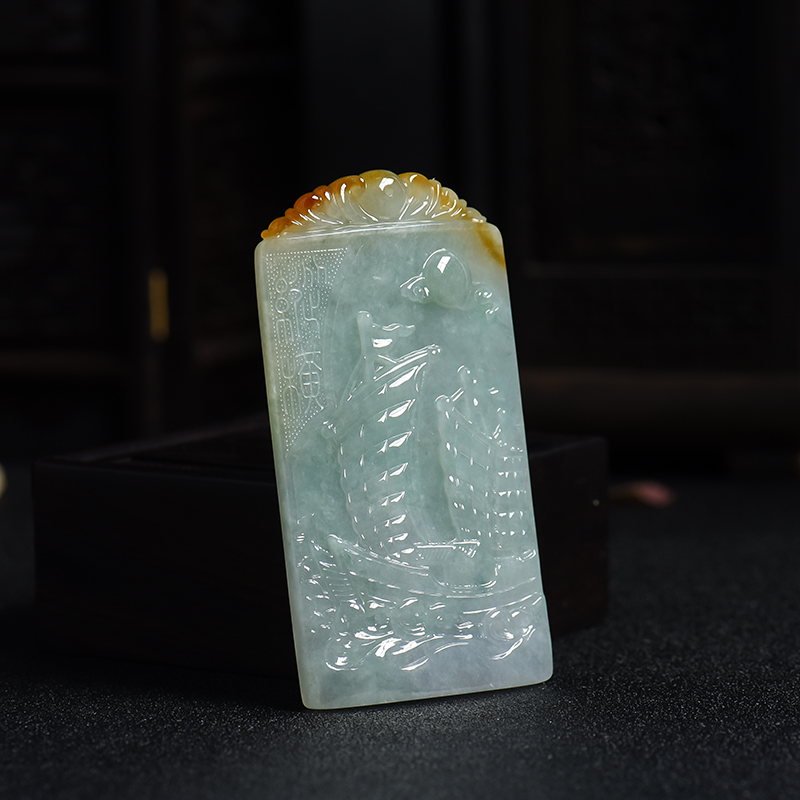糯种翡翠一帆风顺吊牌-红掌柜