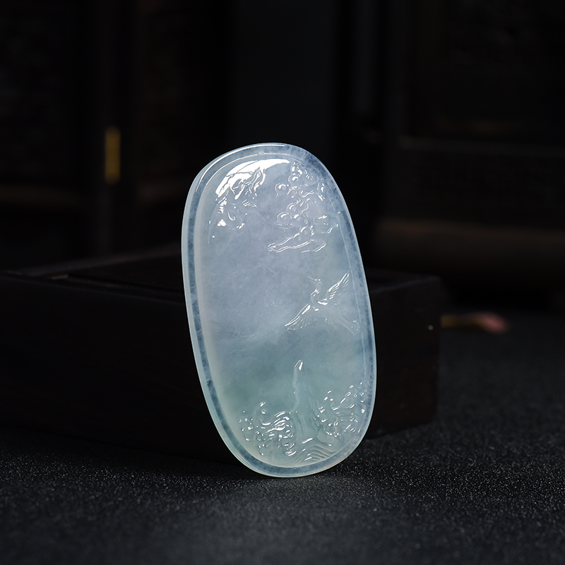 冰糯种半绿翡翠山水牌-红掌柜