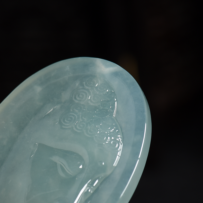 冰种浅绿翡翠佛头-红掌柜