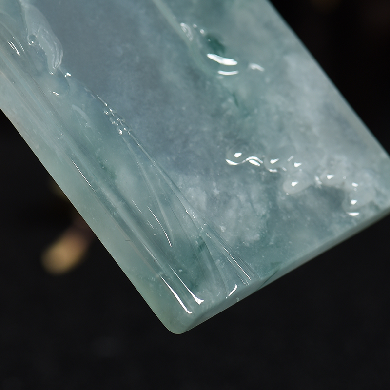 天然翡翠意境吊牌-红掌柜