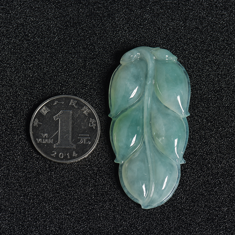 天然翡翠叶子吊坠-红掌柜