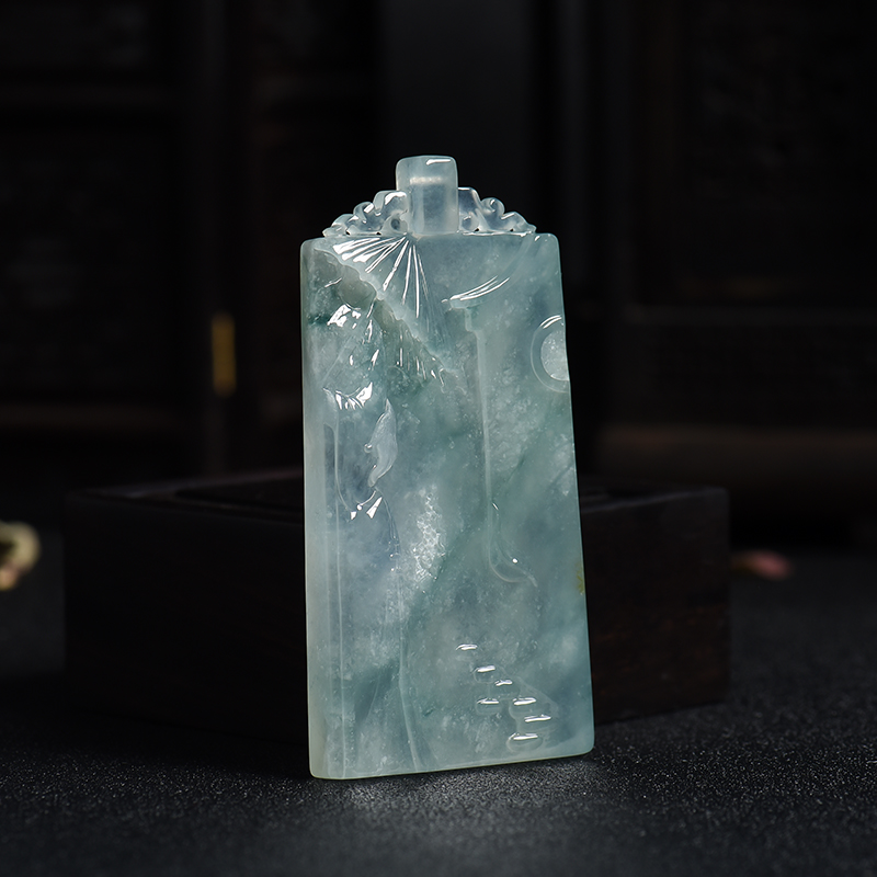 冰种翡翠意境吊坠-红掌柜