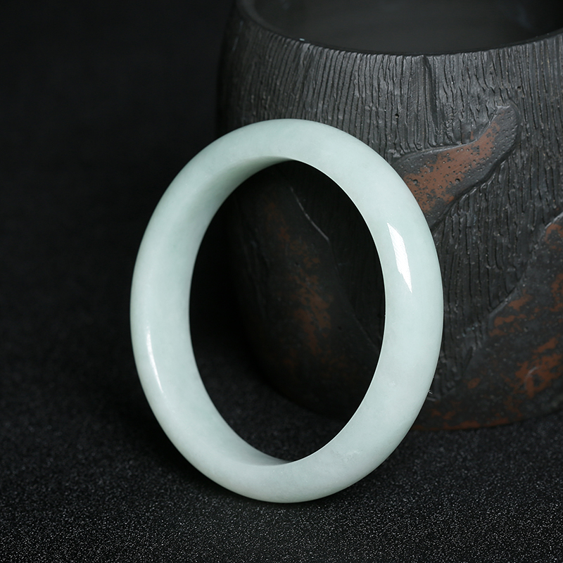 浅绿翡翠贵妃镯 - 红掌柜