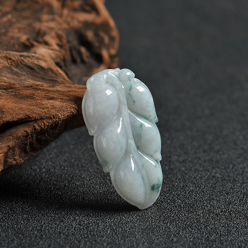 飘花翡翠金枝玉叶吊坠-红掌柜